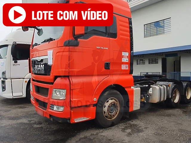 LOTE 004 - Man TGX 28440 6x2 T 2014