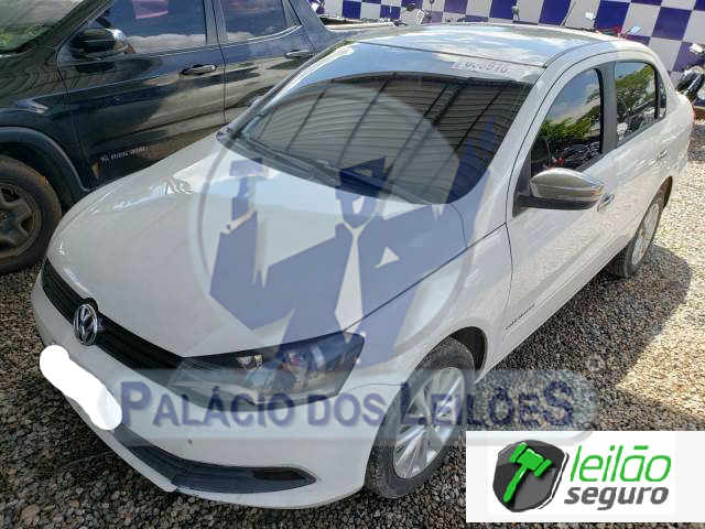 LOTE 037 VOLKSWAGEN/VOYAGE COMFORTLINE 1.0 TOTAL FLEX